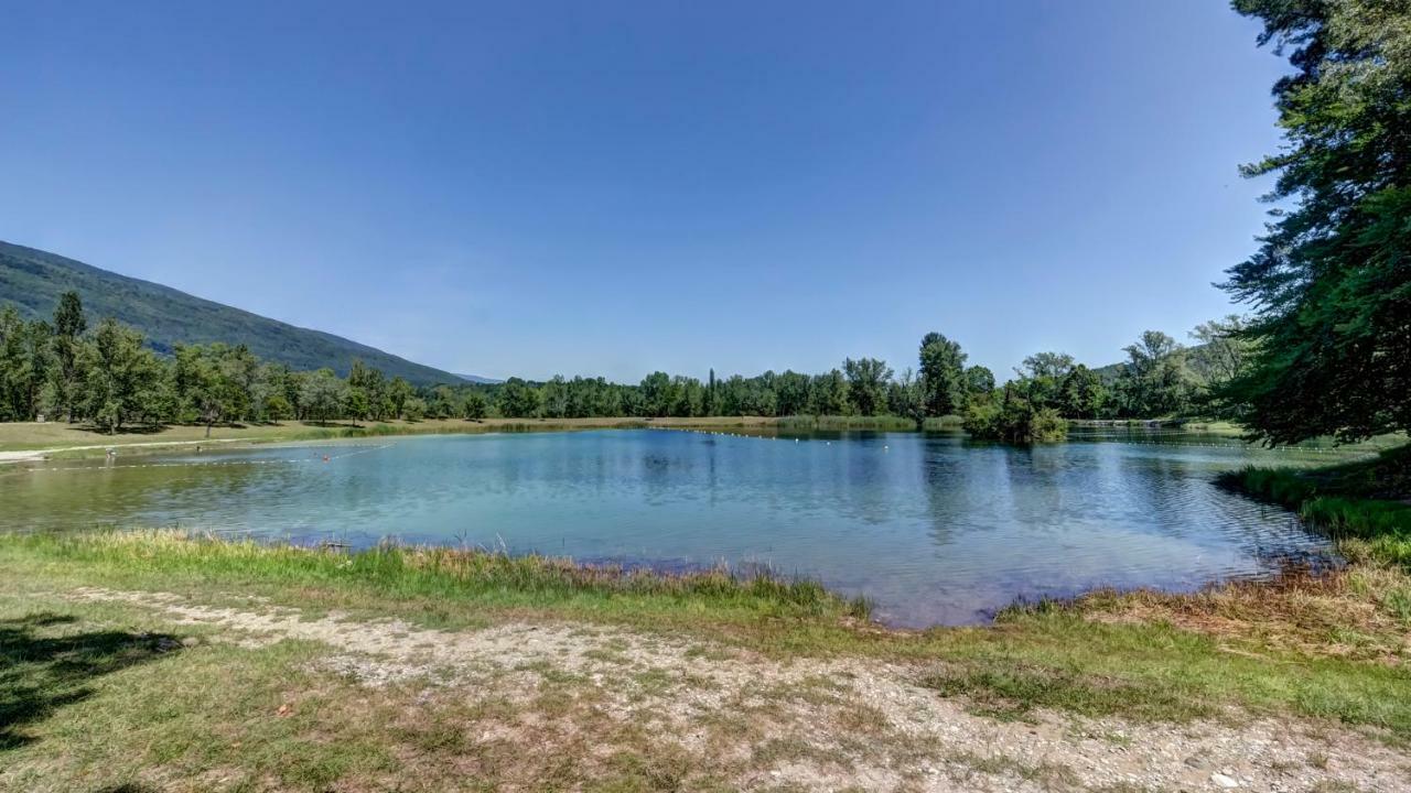 Vacanceole - Le Village Des Oiseaux Motz Εξωτερικό φωτογραφία